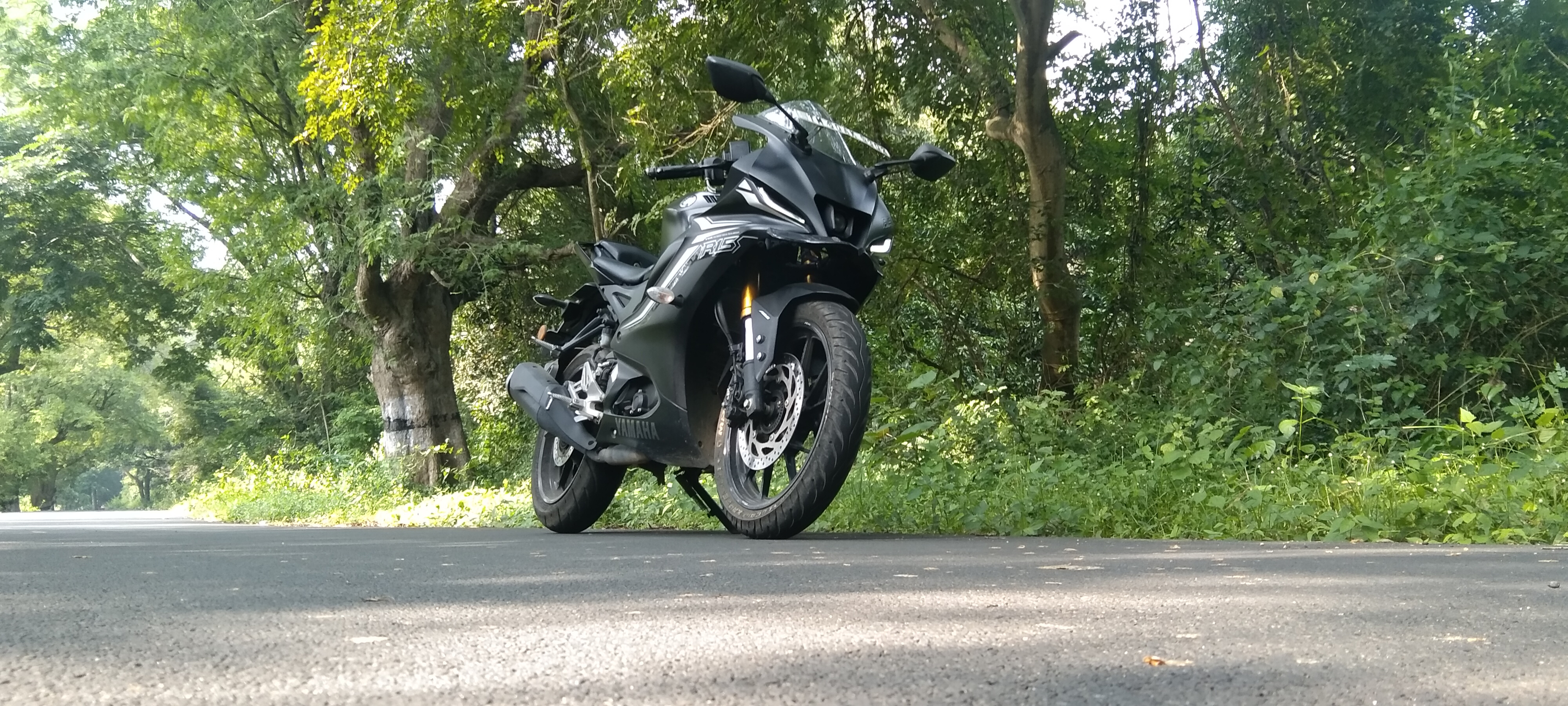 Yamaha R15 V4 — photo 2